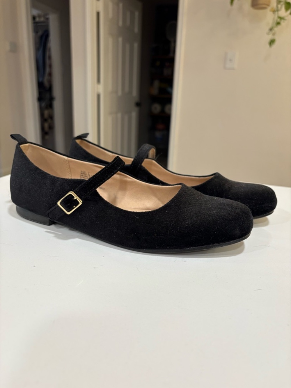 GAP Velvet Black Mary Jane Ballet Flat - Picture 2 of 4